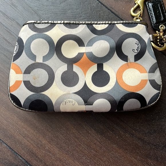 Coach wristlet - Picture 3 of 3